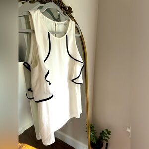 Halogen Ruffle Shoulder Top, white & black size medium